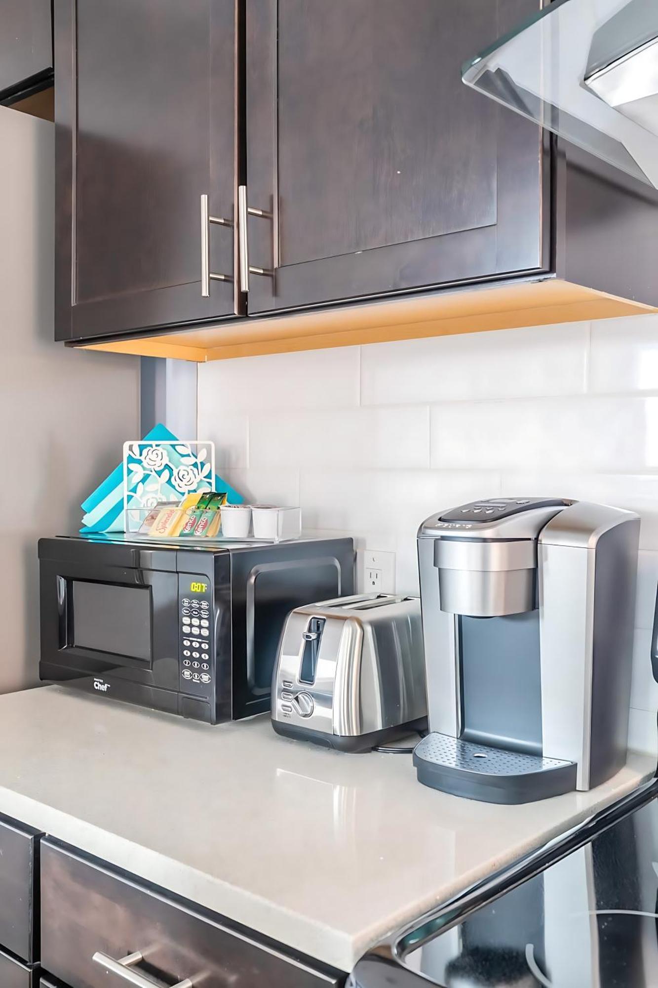 Pet Friendly - 1Br Newly Renovated Apartment Ottawa Ngoại thất bức ảnh
